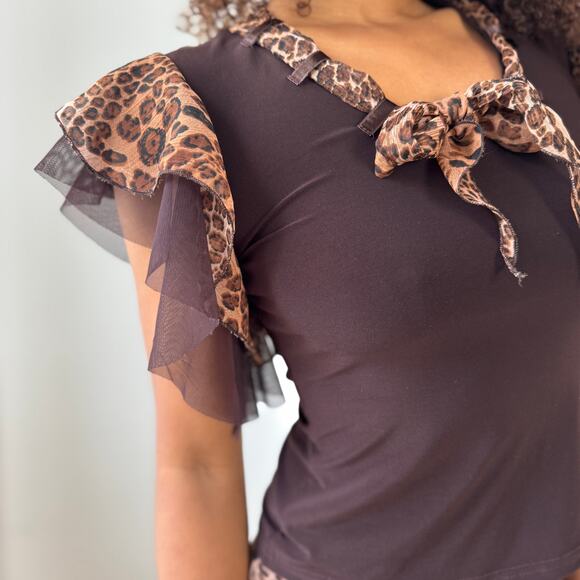 Vintage Leopard Mesh Two-Piece Set – Ruffle Skirt & Flutter-Sleeve Top (S/M) - Picture 6 of 14